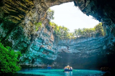 Paradise Cave – Dark Cave (daily tour)