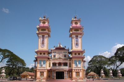 Cu Chi Tunnels – Cao Dai Temple Full Day Tour